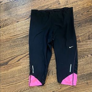 Nike Cropped Leggings